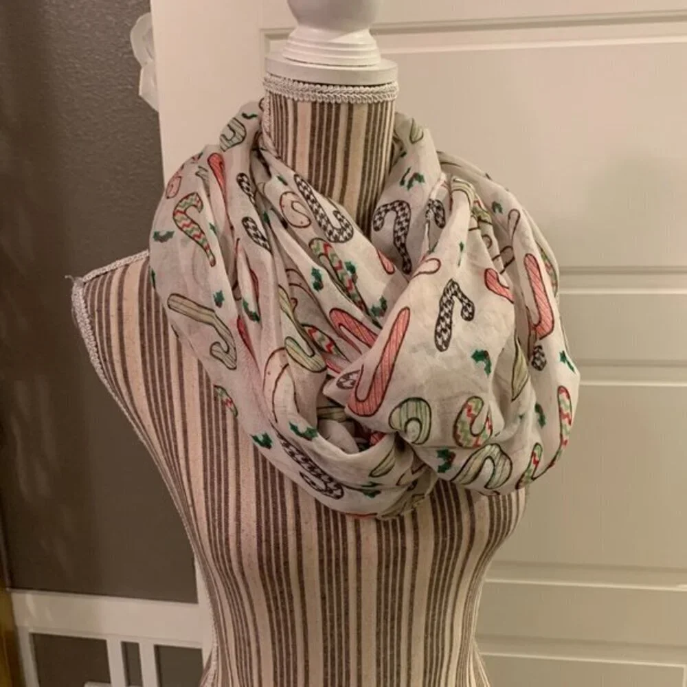 Set of 4 Scarves & 1 Bandana